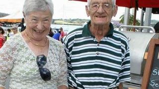 Noua ore, atat a rezistat  Peter fara sotia lui. Povestea sotilor care au fost casatoriti 61 de ani si au murit in aceeasi zi a intristat o lume intreaga