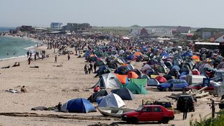 2018 mai sarac! Cat castiga angajatii care muncesc in acest sezon pe litoralul Marii Negre!