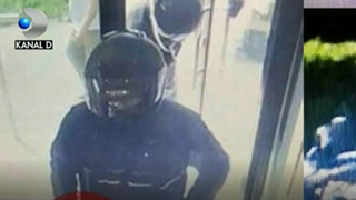 Primele imagini cu  hotii inarmati din Baia Mare,  in interiorul bancii pe care au jefuit-o