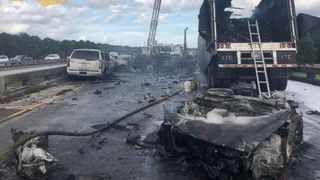 Accident devastator pe o autostrada din Statele Unite. 4 persoane au murit, alte 13 sunt ranite!