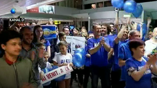 Finalistii Exatlon au ajuns in Romania! Cei patru Razboinici si castigatorul concursului fenomen, faimosul Vladimir Draghia, au fost intampinati ca niste eroi pe aeroportul din Otopeni