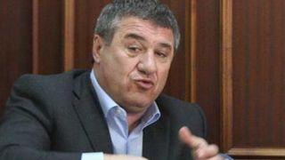 Victor Becali, de la spital direct in instanta! Fostul impresar este in scandal cu penitenciarul