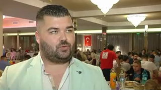 Un gest superb facut de Turcia, prin Semiluna Rosie, pentru copiii orfani din Dobrogea. Peste 200 de micuti au luat parte la masa de Iftar