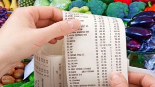 Zilnic crezi ca dai bani putini pe alimente, dar uite ca de fapt preturile sunt mai mari ca in tarile dezvoltate din Europa!