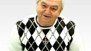 Familia lui Alexandru Jula, indurerata dupa disparitia artistului! "Oameni frumosi, ultimul lui zambet de ieri a fost pentru voi!"