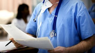 In spitalele din Romania, tot mai multe maternitati sunt in pericol sa se inchida! Nu mai exista medici care sa profeseze AICI