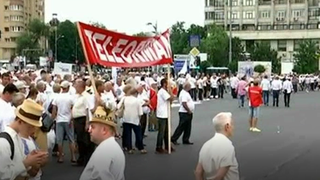 Protestul nu a dus lipsa nici de incidente.S-au furat si s-au lovit intre ei chiar daca au venit cu alt scop in Capitala!