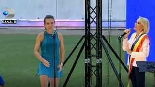 Ies la iveala noi amanunte despre scandalul huiduielilor! Ce a facut Gabriela Firea inainte de a intra pe Arena Nationala