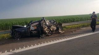 Vacanta sfarsita inainte de a incepe! Trei masini si un TIR s-au ciocnit violent pe Autostrada Soarelui, in dreptul localitatii Calarasi!