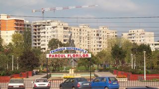 Copil de un an, ranit in locul de joaca din Parcul Florilor din Bucuresti! Parintii sustin ca s-ar fi electrocutat!