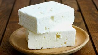 Nu exista oi in tot judetul Sibiu cate telemele se gasesc la fiecare magazin din coltul strazii. Ministrul Petre Daea a facut-o brand national