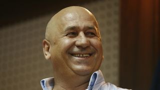 George Mihaita castiga sume uriase din salariul de manager, indemnizatia de merit si drepturile de autor! Celebrul actor a incasat 16.738 de lei pe luna!