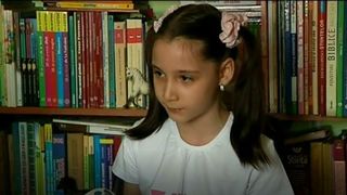 Copilul-minune din Galati! Miruna este eleva in clasa a doua si a scris pana acum 10 carti. Povestea ei este impresionanta