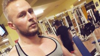 Destin frant mult prea devreme! EL este tanarul de 27 de ani care a murit in teribilul accident din Arad. Catalin era sportiv si avea o viata plina de vise