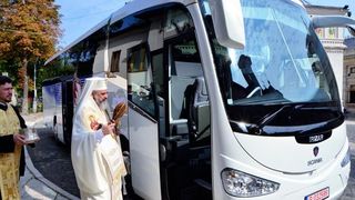 Patriarhia Romana are datorii uriase din cauza agentiei sale de turism! Firma prin care se deruleaza afacerea pelerinajelor are de dat 2,25 milioane de euro!