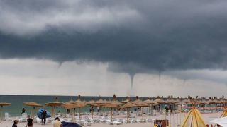 O tornada a lovit in plin litoralul Marii Negre!