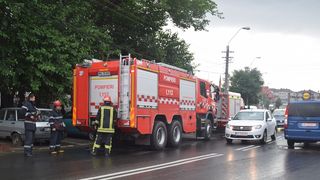 Alerta la Cluj! Un pompier a fost grav ranit, dupa ce o cutie suspecta a explodat langa masina sa. Ce spune Raed Arafat