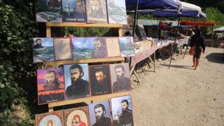 S-a decis! Biserica nu poate folosi numele parintelui Arsenie Boca. Scandalul pe numele parintelui s-a mutat la Tribunalul Bucuresti