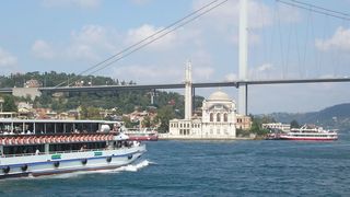 Premiera! Muzica romaneasca a rasunat pe Bosfor!