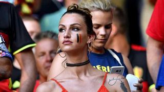 Sotia lui Axel Witsel a facut furori in tribune!