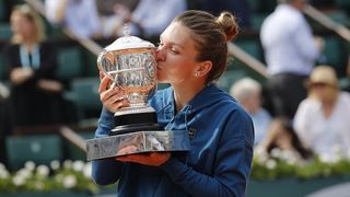 De ce a plecat Ion Tiriac din loja de la Roland Garros imediat cum a vazut ca Simona Halep a castigat