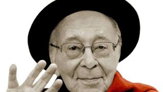 Filosoful Mihai Sora, operat de urgenta. Duminica, el a participat la proteste. Ce spune sotia despre starea sa de sanatate