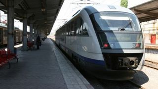 A fost haos, astazi, la casele de bilete din Gara de Nord! Sute de studenti au stat ore in sir ore pentru un tichet!