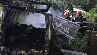 Tragedie! Un barbat din Baia Mare a murit carbonizat dupa ce a dormit in masina!