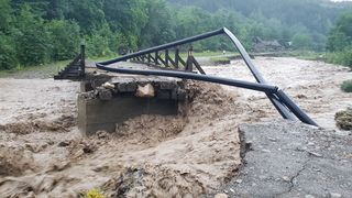 Pericol de inundatii! Hidrologii au emis cod portocaliu in aceste judete. Urgia tine pana marti, la ora 18:00