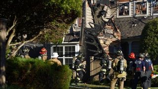 O persoana a murit dupa ce un elicopter s-a prabusit intr-o zona rezidentiala!