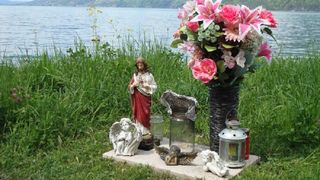 Un copil din Iasi si-a pierdut viata din cauza manelelor. Parintii sunt singurii vinovati! Au improvizat un aparat de radio si au produs o adevarata tragedie