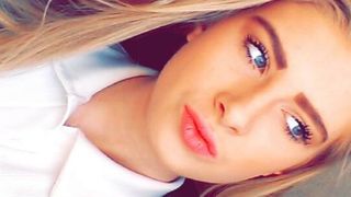 O adolescenta de 16 ani a recurs la un gest teribil! S-a sinucis in timp ce parintii erau cu ea in casa. Durerea a fost cu atat mai mare cand au aflat motivul