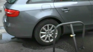 Au garaje, dar nu locuri de parcare! Este situatia paradoxala in care s-au trezit locatarii unui bloc din centrul istoric al Timisoarei