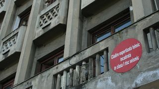 Bucurestiul este Capitala bulinelor rosii! Peste 2.200 de cladiri vechi de aproape 100 de ani asteapta sa fie reconsolidate, dar degeaba