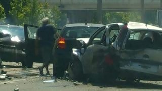 EL este soferul care a lovit vineri cinci masini in Bucuresti! A fost dat in consemn la frontiera!