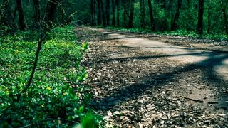 O femeie a sunat la 112 sa anunte ca urmeaza sa nasca, dar i s-a inchis telefonul inainte ca ea sa spuna unde anume se afla