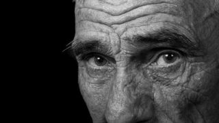 Aurel are 85 de ani si este din Vaslui. Satul de singuratate, batranul a dat anunt la matrimoniale. Ce conditii are pentru viitoarea partenera