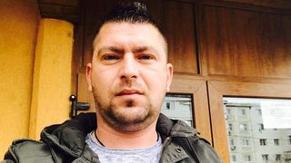 Eroismul unui roman de rand va ramane vesnic in istoria Angliei. Florin Moraru, brutarul iesean care le-a tinut piept teroristilor din Londra, va fi decorat de regina Elisabeta a II-a