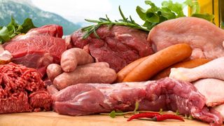 "Carnea" crescuta in laborator va ajunge pe piata pana in 2021, iar pretul va fi mai mic decat cel al carnii produse traditional