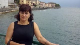 Nicoleta plecase in Italia pentru o viata mai buna, dar a avut parte de un sfarsit tragic! Criminalii au strangulat-o, dupa care i-au dat foc!