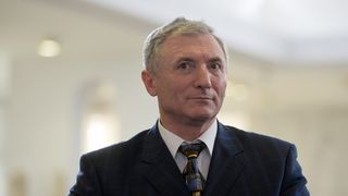 Procurorul general al Romaniei si-a donat salariul pe un an! Beneficiara cadoului lui Augustin Lazar este fiica sa, care a primit 85.400 de euro!