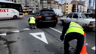 Doi turisti au fost loviti pe trecerea de pietoni in Constanta. Soferul vinovat era beat si a fugit de la locul accidentului