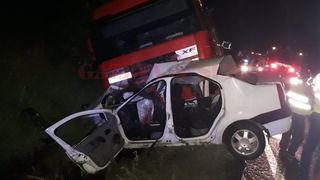 Accident grav la Pielesti, Dolj. O soferita a ajuns sub un TIR. "Am incercat sa o salvez...nu am putut"