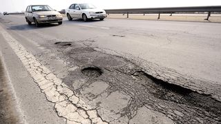 Drumurile proaste din Romania alunga investitorii! Un gigant a renuntat la tara noastra si a ales Ungaria