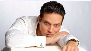 El este sex-simbolul masculin care va prezenta Cerbul de Aur! Gabriel Garko a fost desemnat Mister Italia si este considerat unul dintre cei mai indragiti actori