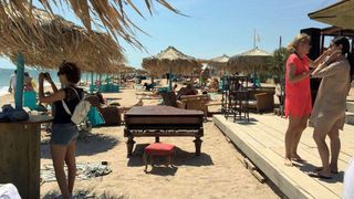 Turistii din Vama Veche s-au speriat cand s-au dus la plaja! Nimeni nu a mai vazut asa ceva!