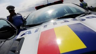 O masina de politie a dat peste o batrana pe o trecere de pietoni din Bucuresti! Ce risca acum oamenii legii!