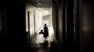 Copil de 7 ani, gasit bantuind strazile Iasului la miezul noptii! Ce le-a declarat politistilor!