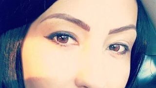 Simina, femeia care se lupta de 8 ani cu cancerul, a murit tinuta de mana de fetitele ei