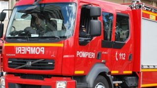 Incendiu devastator la Braila. Oamenii au avut nevoie de ingrijiri medicale